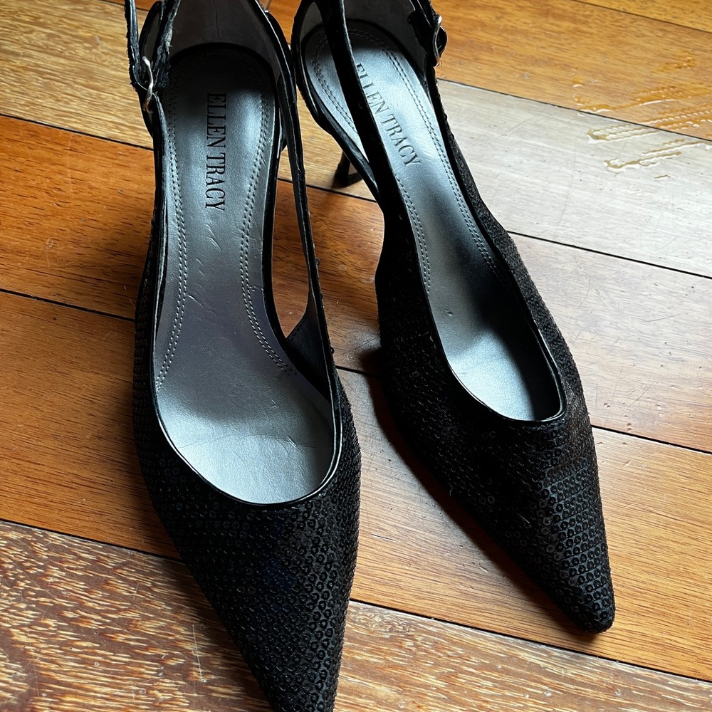 Ellen Tracy black sequin kitten heels. Size 6.5. 2.25 inch heel.